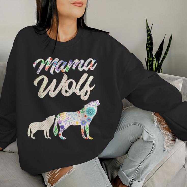 Mama Wolf Floral Wolf Mutter Mit Junges Für Wolf Muttertag Sweatshirt Frauen Geschenke für Sie