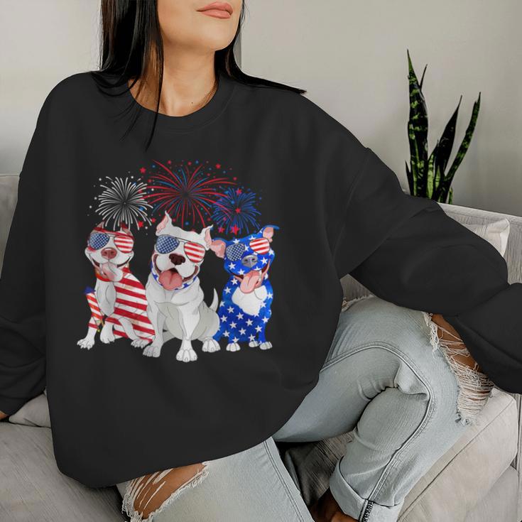 Red White Blue Pitbull Mom Dad American Us Flag 4Th Of July Women Sweatshirt Gifts for Her