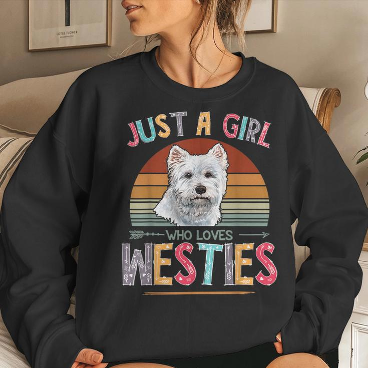 Vintage Just A Girl Who Loves Westies Dog Lovers Women Women Sweatshirt Gifts for Her