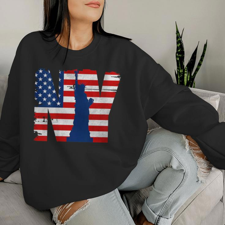 Vintage New York City Usa Flag Graphic New York City Women Sweatshirt Gifts for Her