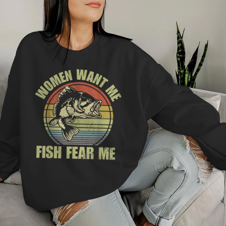 Woman Want Me Fish Fear Me Fishing Fisherman Vintage Women Sweatshirt Gifts for Her