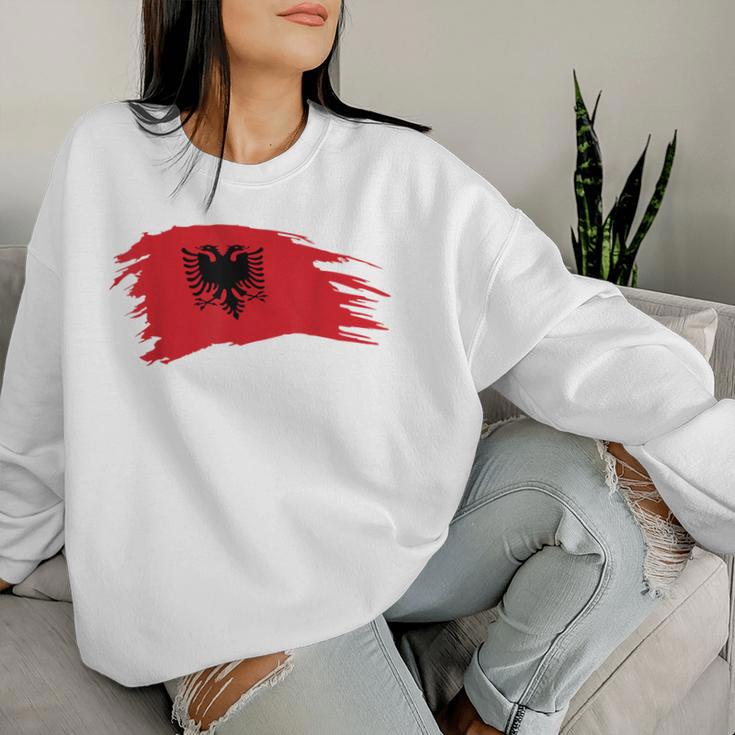 Albania FlagAlbanian Maps Albanian For T Sweatshirt Frauen Geschenke für Sie