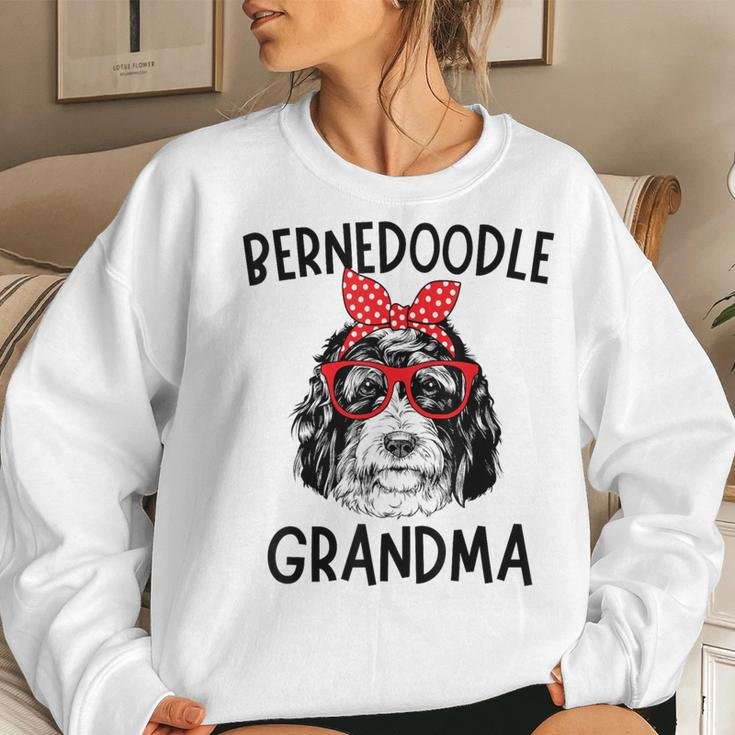 Bernedoodle Grandma Bernedoodle Dog Nana Mother's Day Women Sweatshirt Gifts for Her