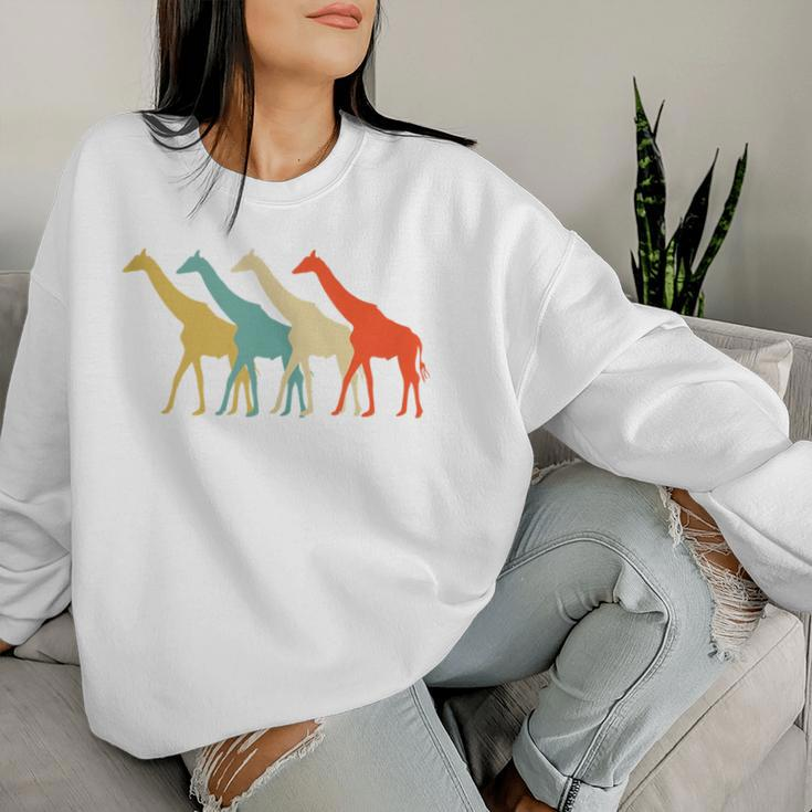 Giraffe Vintage Retro Idea For Cool Cute Women Sweatshirt Gifts for Her