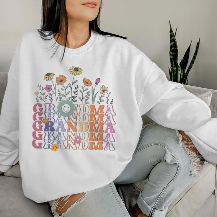 Grandma Flowers Groovy Retro Hippie Wildflower Mother's Day Women Sweatshirt Gifts for Her