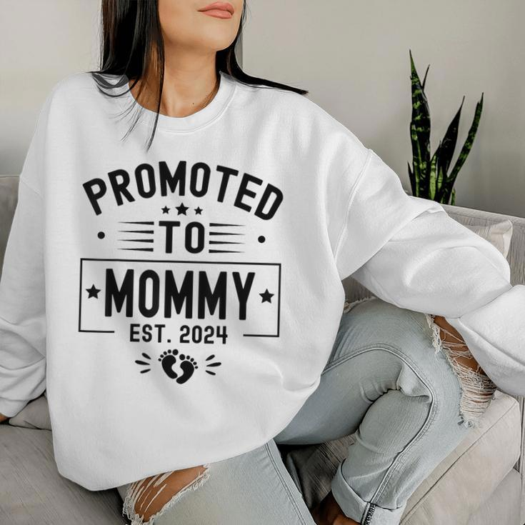 Promoted To Mommy Est 2024 Soon To Be Mom New Mommy 2024 Women Sweatshirt Gifts for Her