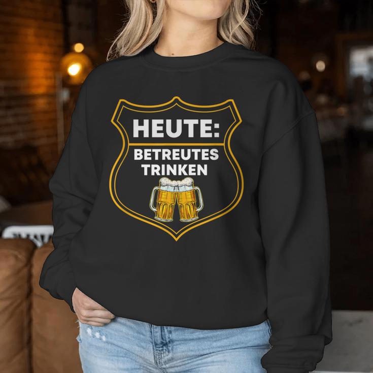 Beer Drinker Assisted Drinking Beer Alcohol Drinking Sweatshirt Frauen Lustige Geschenke