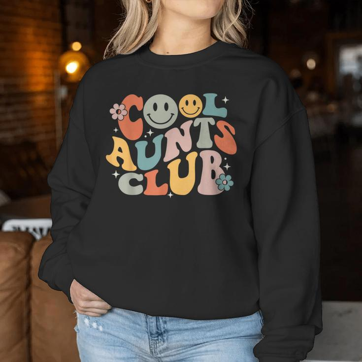Cool Aunts Club Groovy Retro Smile Aunt Auntie Mother's Day Women Sweatshirt Funny Gifts