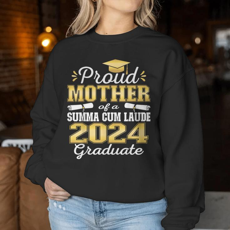 Proud Mother 2024 Summa Cum Laude Graduate Class 2024 Grad Women Sweatshirt Funny Gifts