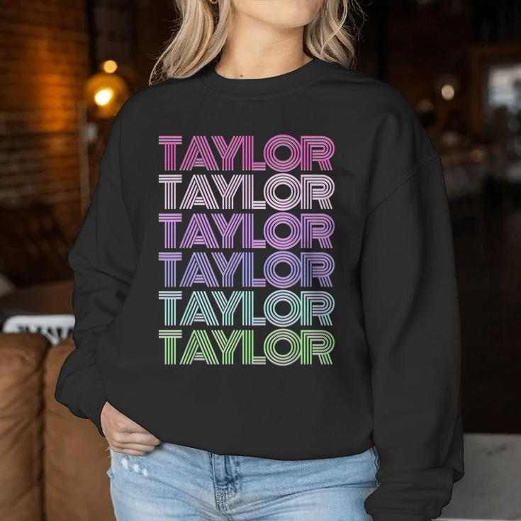 Retro First Name Taylor Girl Boy Surname Repeated Pattern Women Sweatshirt Funny Gifts