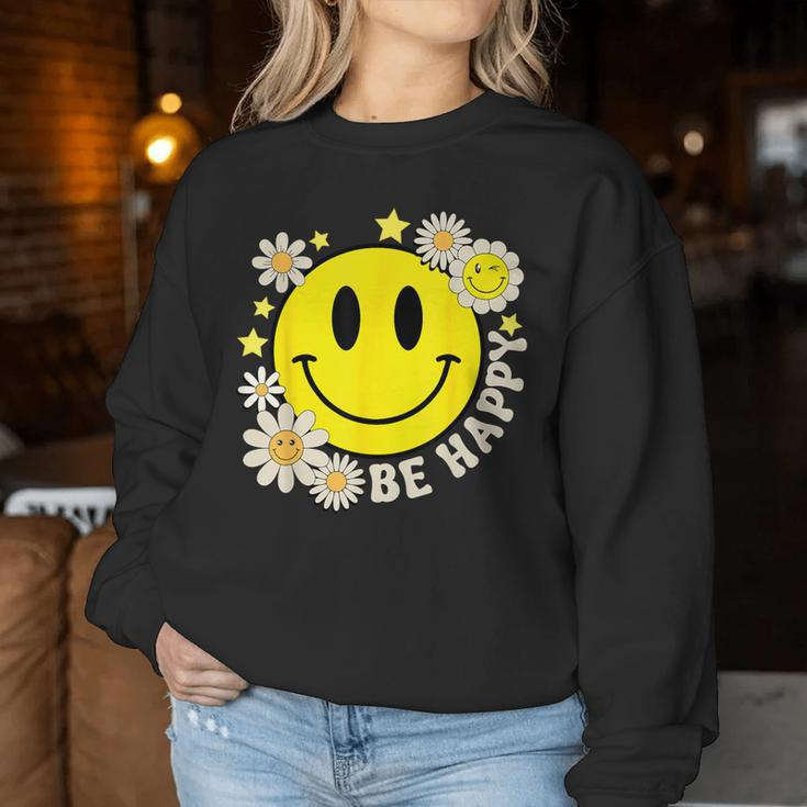 Retro Groovy Be Happy Smile Face Daisy Flower 70S Women Sweatshirt Funny Gifts