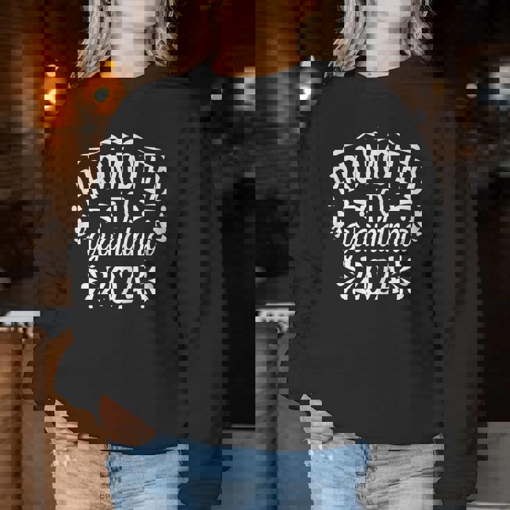 Soon To Be Grandma 2024 New Grandma Promoted To Grandma Women Sweatshirt Funny Gifts