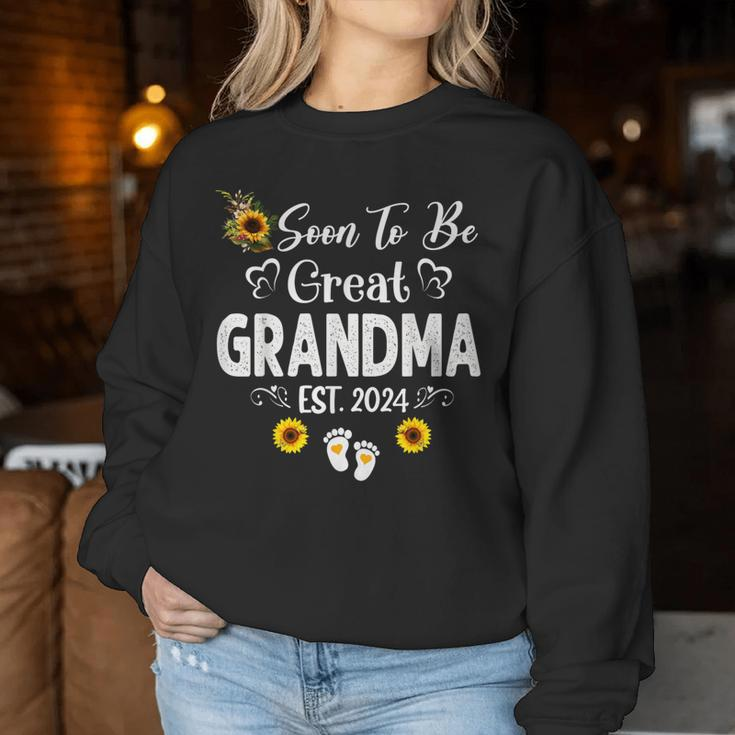 Soon To Be Great Grandma 2024 First Time Grandma Women Sweatshirt Funny Gifts