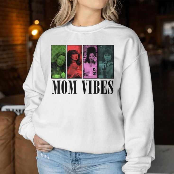 90’S Mom Vibes Vintage Retro Mom Life Mother Day Women Sweatshirt Unique Gifts