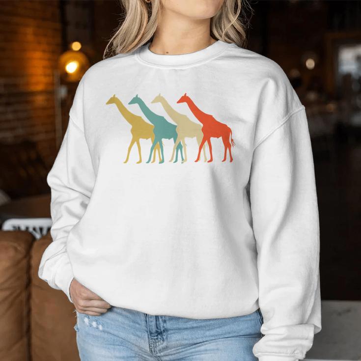 Giraffe Vintage Retro Idea For Cool Cute Women Sweatshirt Unique Gifts