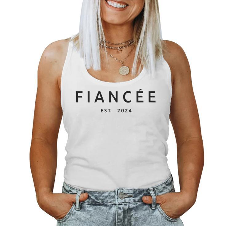 Fiancée Est 2024 Engagement Future Wife Engaged Fiancée Women Tank Top