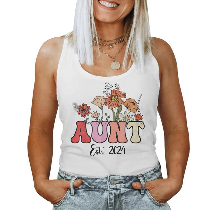 Flowers Groovy Retro Aunt Est 2024 New Aunt Pregnancy Women Tank Top