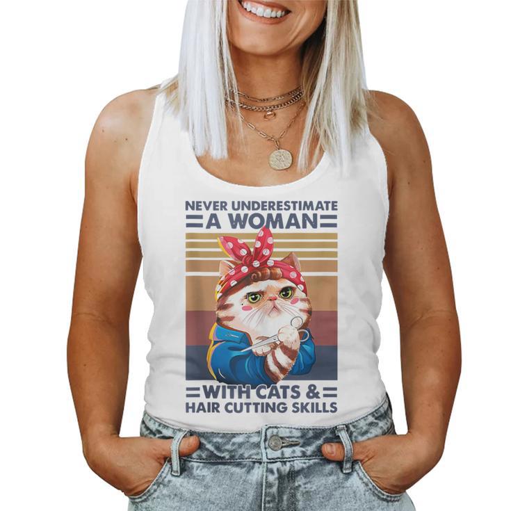 Never Underestimate A Woman With Cats & Hair Cutting Skills Women Tank Top