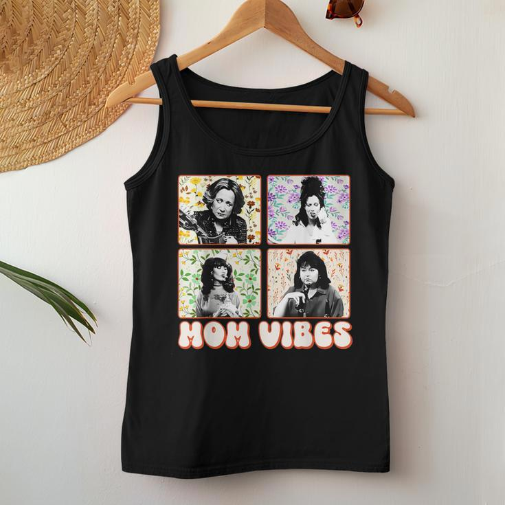 90’S Mom Vibe Vintage Cool Mom Trendy Mother's Day Women Tank Top Personalized Gifts