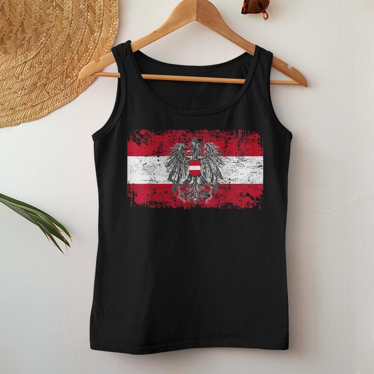 Austrian Flag For And Women Tank Top Frauen Lustige Geschenke