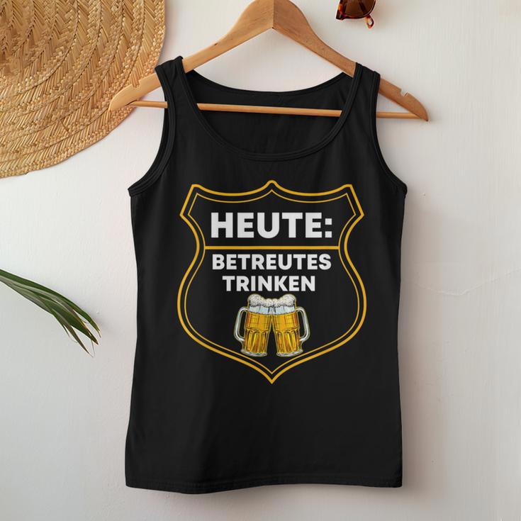 Beer Drinker Assisted Drinking Beer Alcohol Drinking Tank Top Frauen Lustige Geschenke