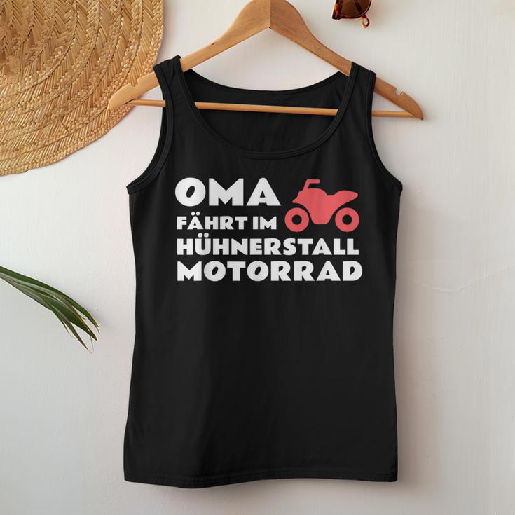 With Grandma Rides Im Hühnerstall Motif Tank Top Frauen Lustige Geschenke