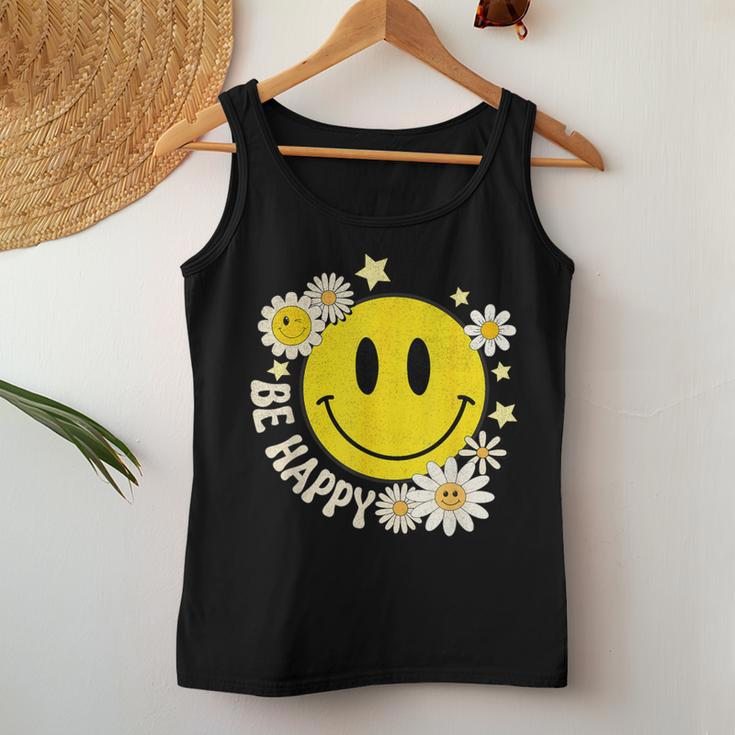 Be Happy Smile Face Retro Groovy Daisy Flower 70S Women Tank Top Unique Gifts