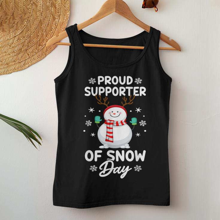 Proud Supporter Of Snow Days Teacher Merry Christmas Women Tank Top Funny Gifts