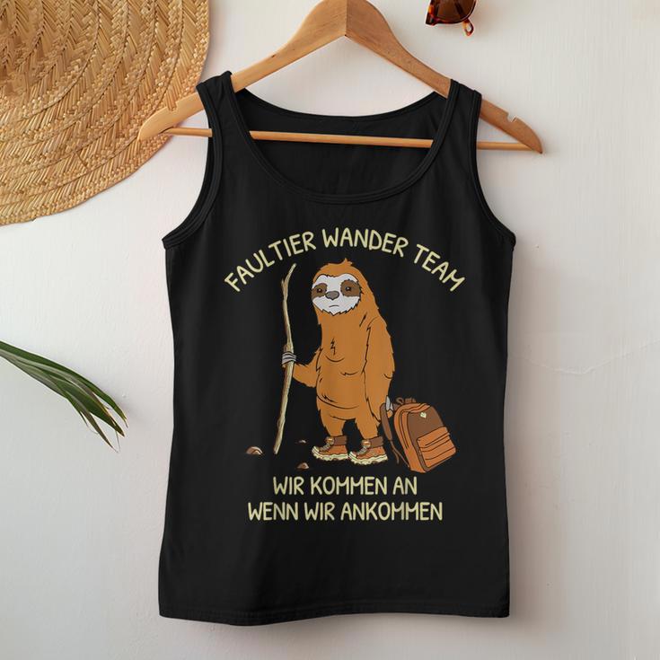 Sloth Hiking Team Hiking Group Tank Top Frauen Lustige Geschenke