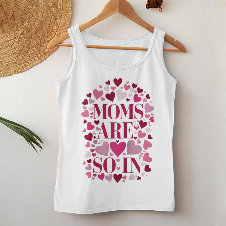 Mütter Sind So Im Trend Zum Muttertag Happy Mama Kid & Husband Raglan Tank Top Frauen Lustige Geschenke