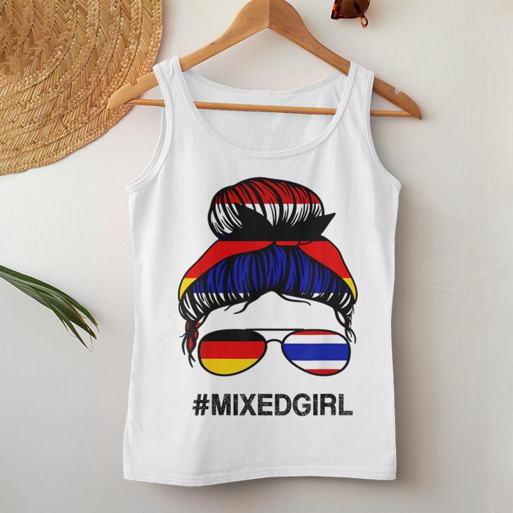 Thailand Deutschland Flagge Thai Deutsch Messy Bun Tank Top Frauen Lustige Geschenke