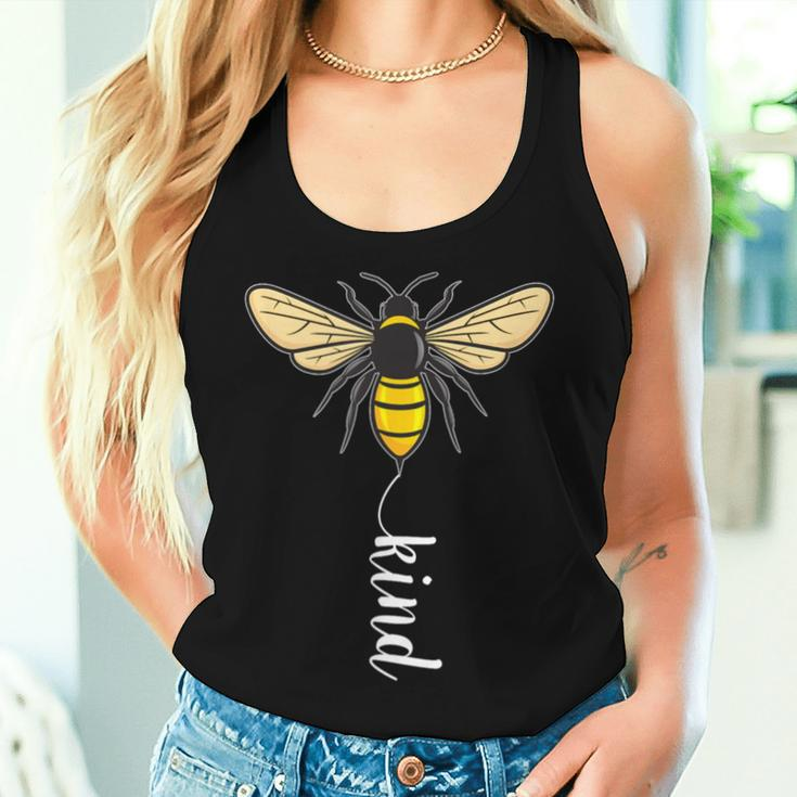 Bee Kind Bees Beekeeper Bee Beekeeping Bee Whisperer Tank Top Frauen Geschenke für Sie
