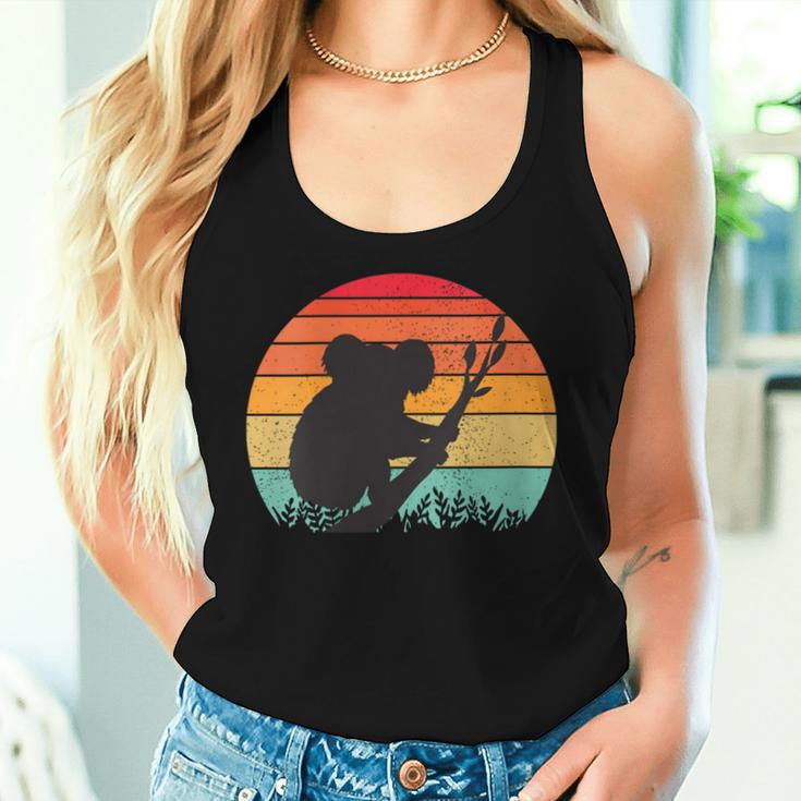 Damenintage Retro Koala Liebhaber Mama Papa Junge Mädchen Geburtstagsgeschenk Mit-Ausschnitt Tank Top Frauen Geschenke für Sie