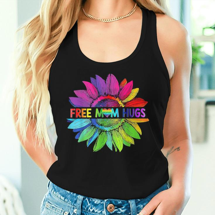 Free Mom Hugs Lgbt Pride Mom Daisy Rainbow Flower Mother Day Women Tank Top Gifts for Her
