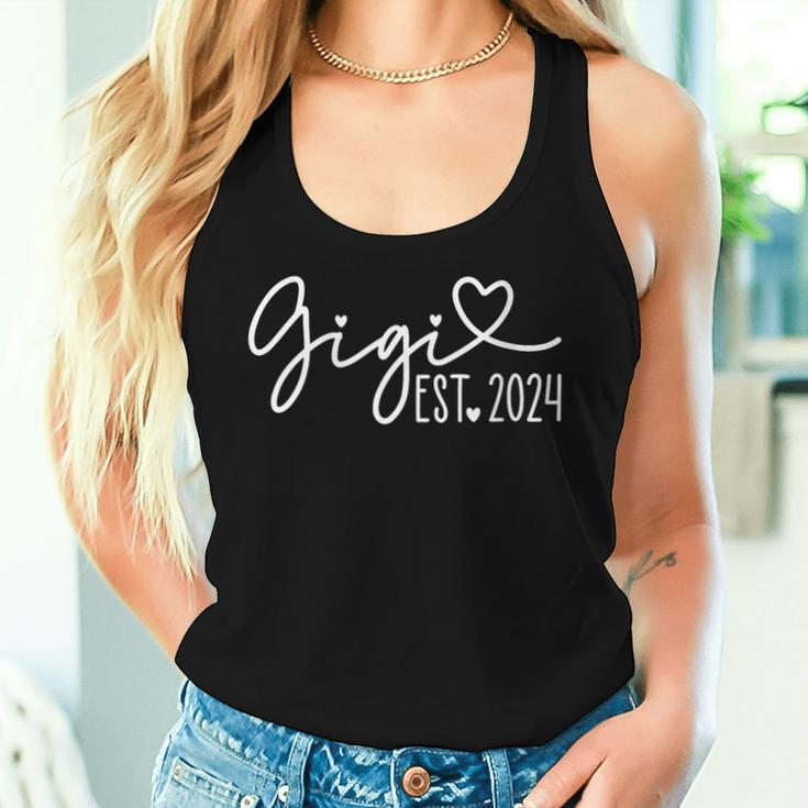 Gigi Est 2024 New Grandmother Grandma Pregnancy Announcement Women Tank Top Gifts for Her