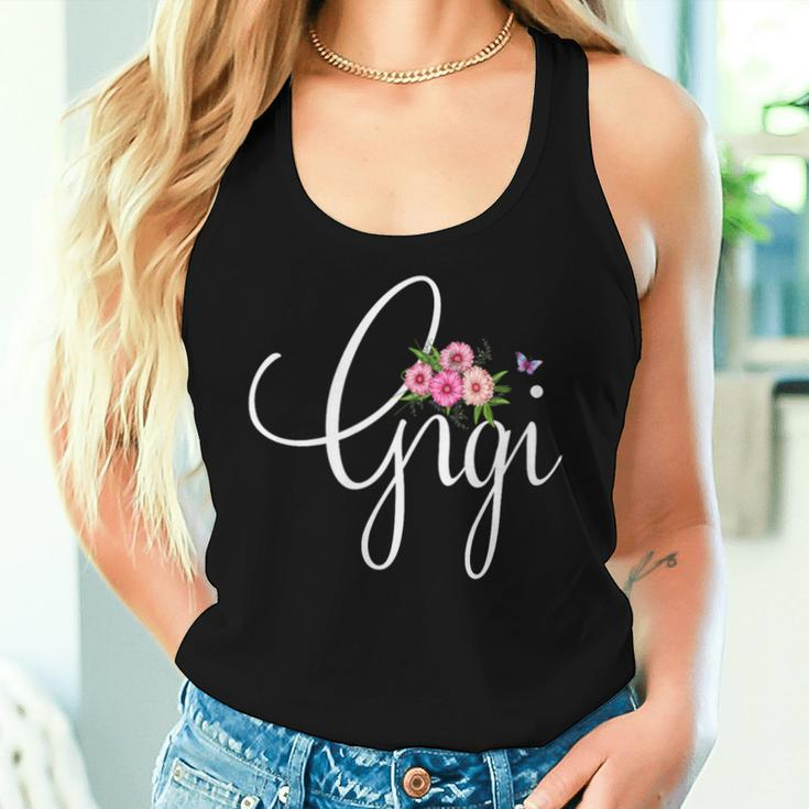 Gigi Flowers & Butterfly Fun For Grandma Grandmother Women Tank Top Gifts for Her