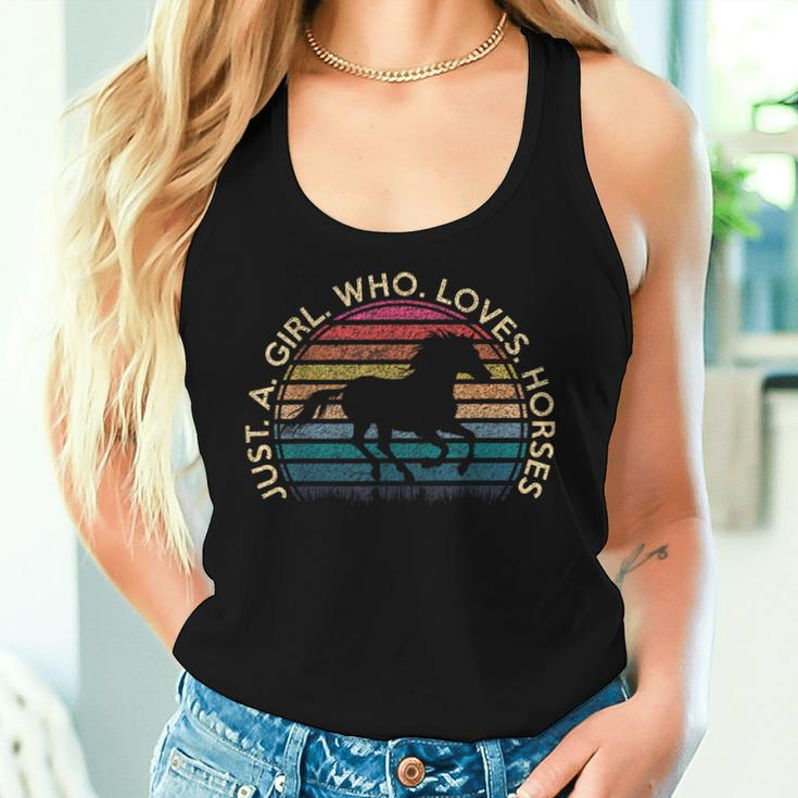 Just A Girl Who Loves Horses Retro Vintage Horseback Riding Women Tank Top Gifts for Her
