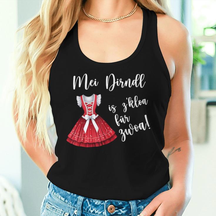 Oktoberfest Mei Dirndl Is Z Kloa For Zwoa Pregnant Women Tank Top Frauen Geschenke für Sie