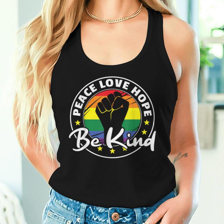 Regenbogen Flag Pride Lgbtq Peace Love Hope Be Kind Pride Tank Top Frauen Geschenke für Sie