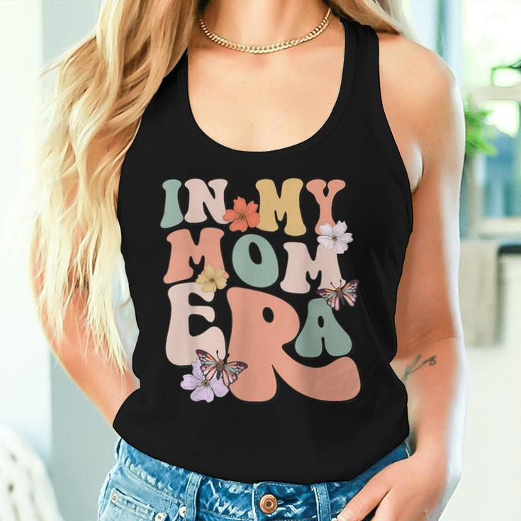 Retro Groovy In My Mom Era Butterfly Mother's Day Women Tank Top Gifts for Her