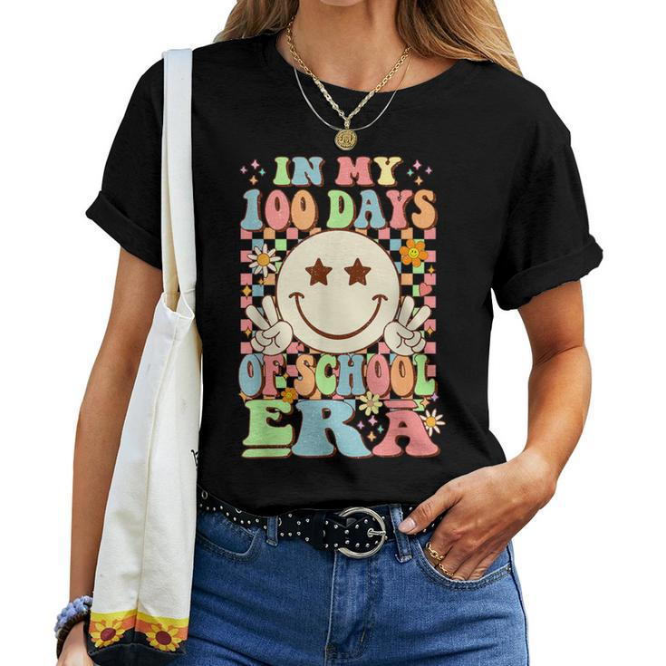 In My 100 Days Of School Era Retro Groovy 100Th Day Teacher Women T-shirt