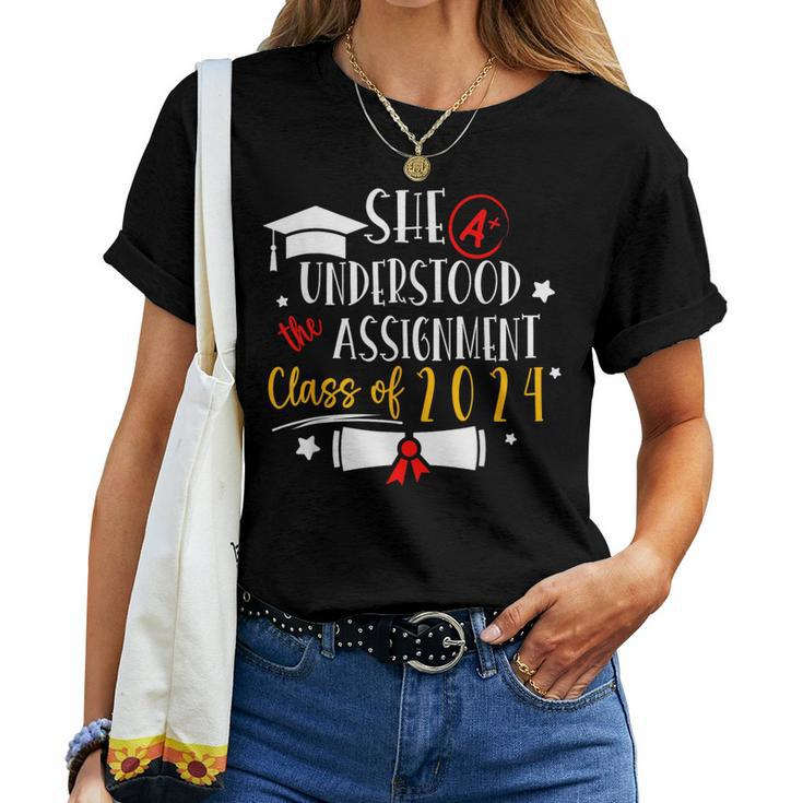 Class Of 2024 Graduation She Understood Assignment Kid Women T-shirt