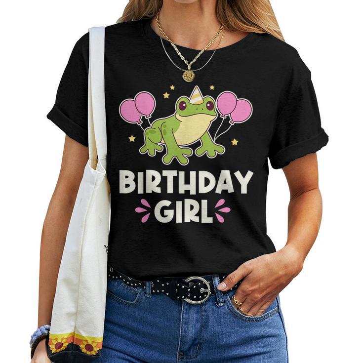 Leap Year Girl Cute Frog Leap Day Birthday Girls Women T-shirt