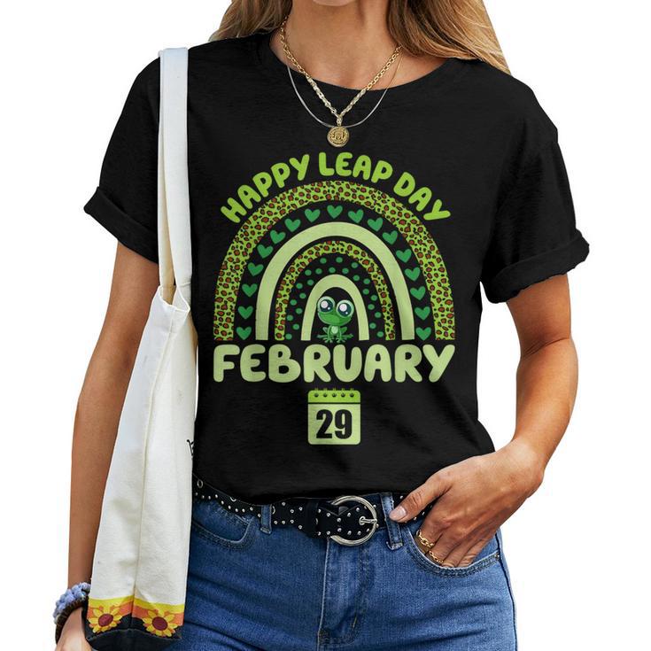 February 29Th Leap Day Frog Rainbow Matching Leap Year 2024 Women T-shirt