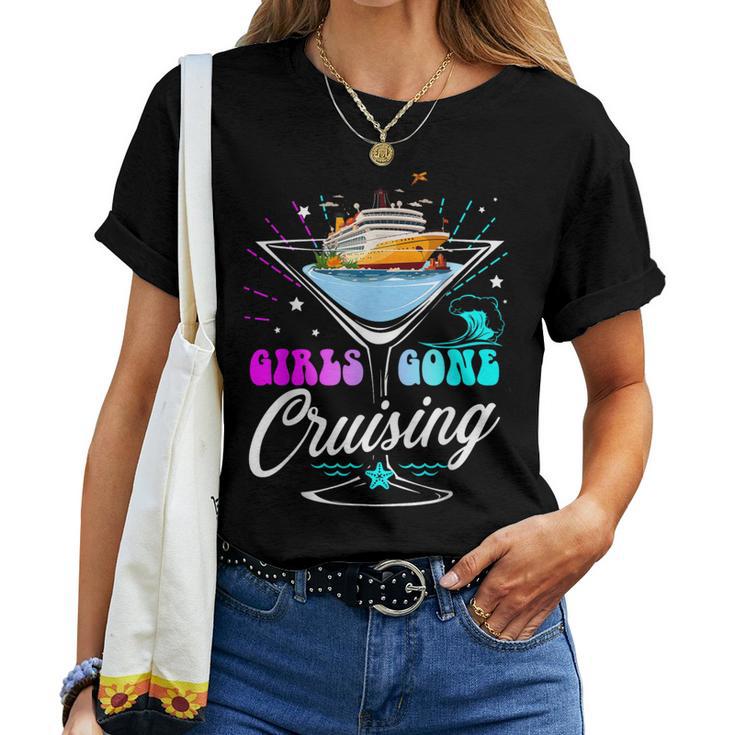 Cruising Squad 2024 Girls Gone Cruising Girl Love Trip Women T-shirt