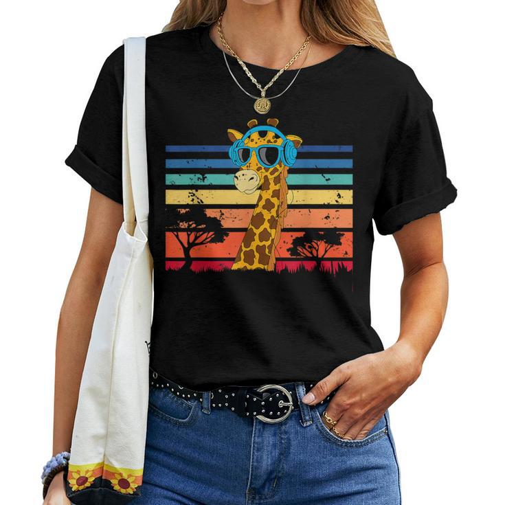 Giraffe With Sunglasses Giraffe Lover Zoo Animal Wildlife Women T-shirt