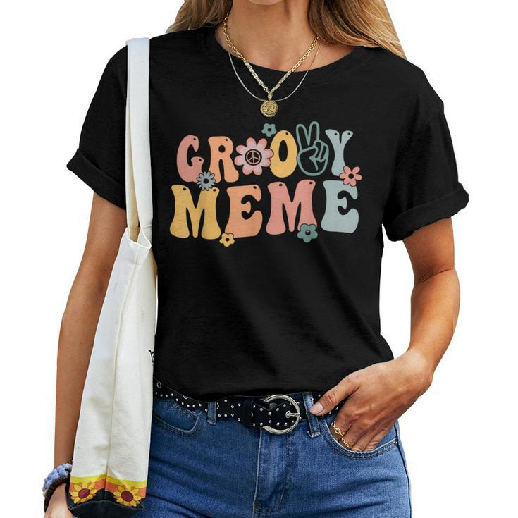 Groovy Meme Retro Mom Family Matching Mother's Day Women T-shirt