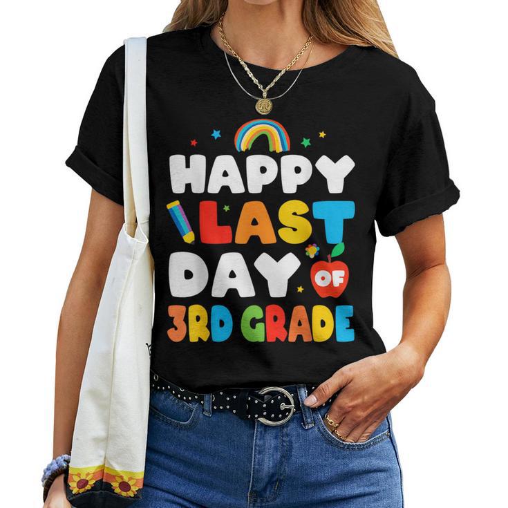 Happy Last Day Of 3Rd Grade Rainbow Teacher Student Women T-shirt