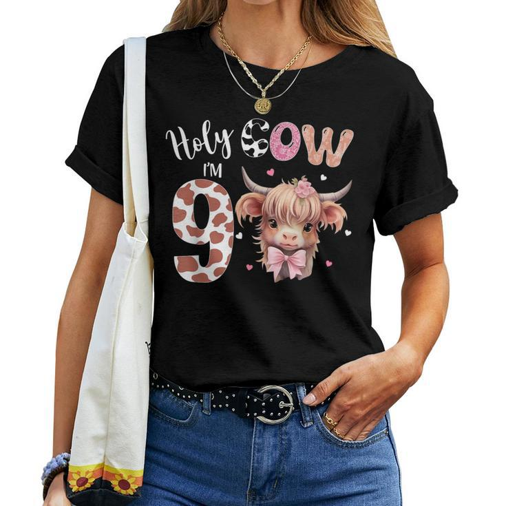 Holy Cow I'm 9 Highland Cow Print 9Th Birthday Girl Women T-shirt