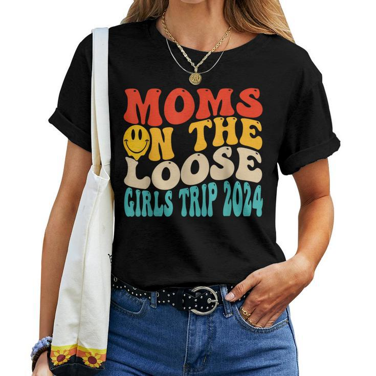 Moms On The Loose Girl's Trip 2024 Family Vacation Women T-shirt
